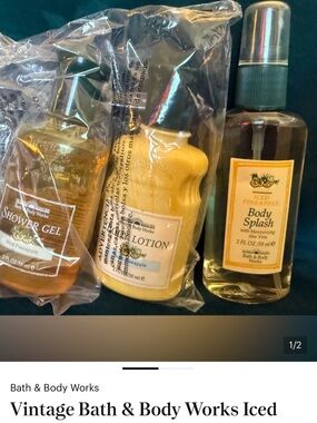 Bath & Body Works Yellow Iced Pineapple 3-Piece Bath Set